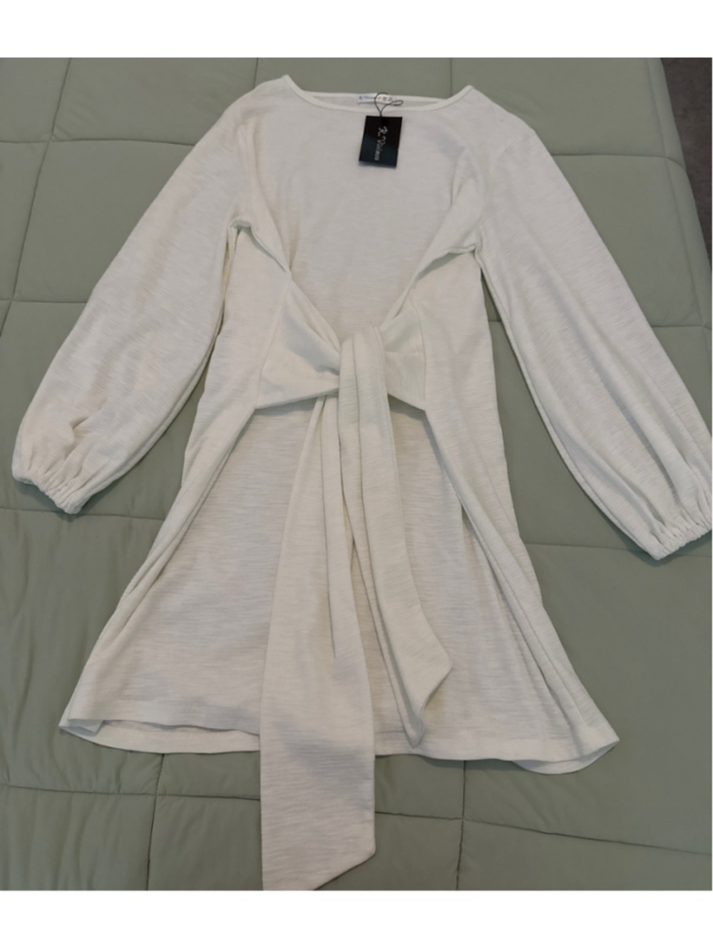 #0255 - Women's R.Vivimos White Long Sleeve Dress Plus Size 16